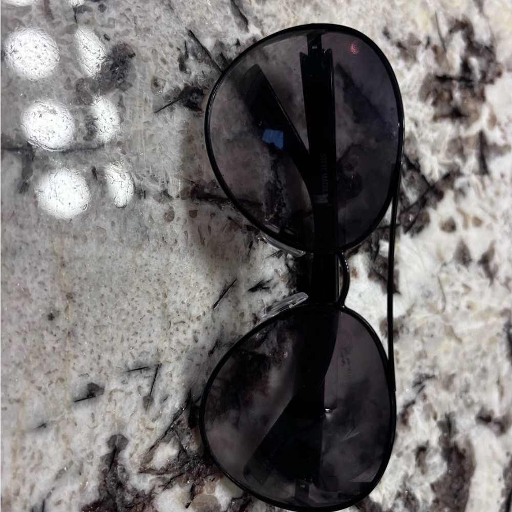 Steve Madden Black Aviator Sunglasses